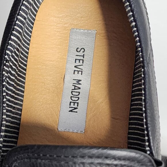 Steve Madden black Grissom slip-on shoes - Picture 6 of 11